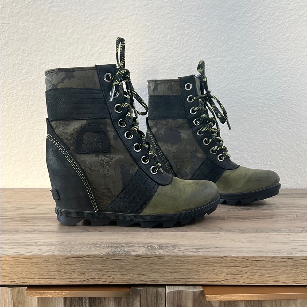 Sorel Women's Camo Joan of Arctic Wedge Boots